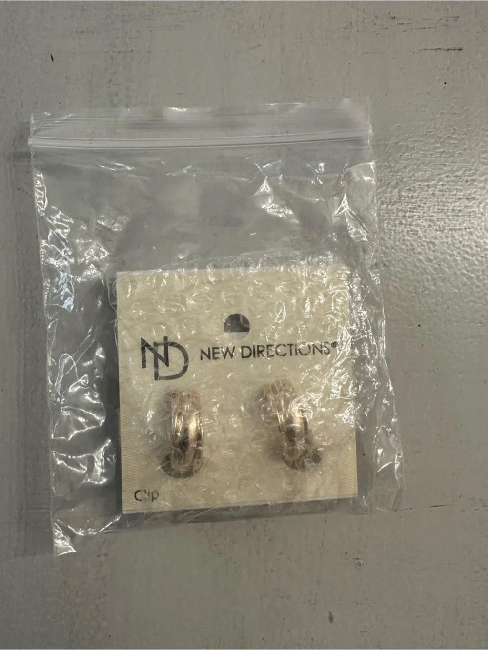 New Directions Women's Gold Textured Small Hoop Clip-On Earrings NWT